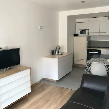 Bel 2 Ch A 300m De La *