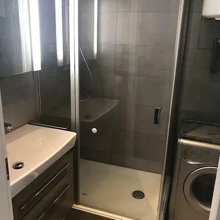 Bel 2 Ch A 300m De La Apartment